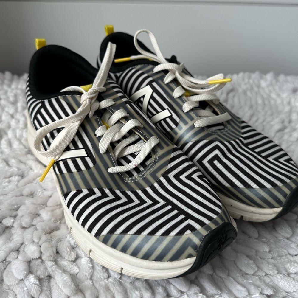 New Balance x Kate Spade Saturday Running Shoes - Picture 3 of 10